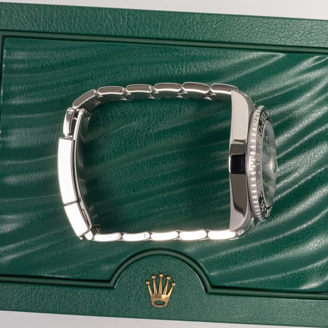 Rolex GMT Master II 116710 LN Image 4